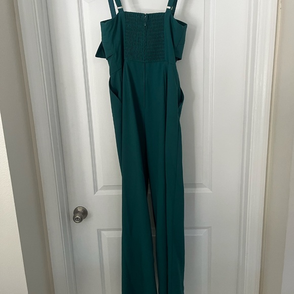 Lily Pulitzer Kavia Jumpsuit- Size 2 - Picture 4 of 6